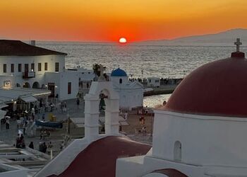 Mr & Mrs Mykonos The Residence