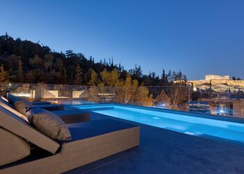 Neoma Hotel