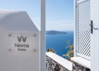 Nevma Suites