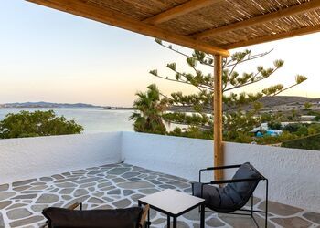 Omilos Beachfront House