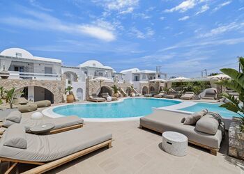 Orabel Suites Santorini