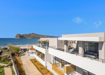 Ostrakon Suites