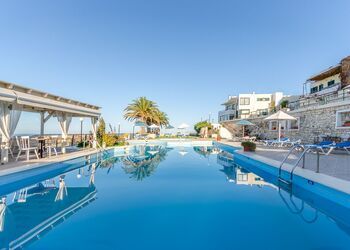 Pela Mare Hotel