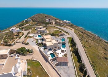 Pnoe Villas Syros