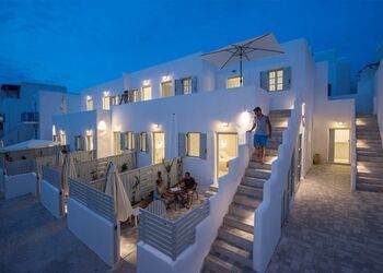 Porto Naoussa Hotel Paros