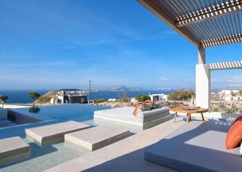 Potnia Theron Suites Santorini