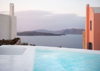 Red Cliff Villa Santorini