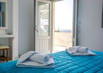 Sail Inn Apartments Santorini