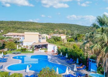 Serena Hotel