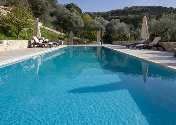 Serenity River Villa