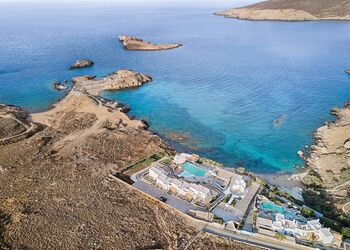 Mykonos Lolita, A Grecotel Resort to Live