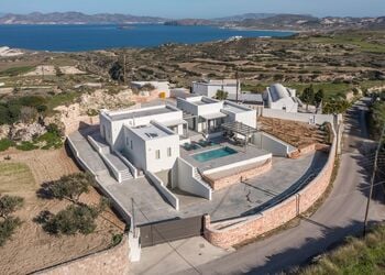 Thiopetra Villas