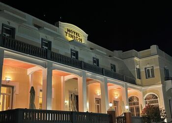 Tinion Urban Hotel