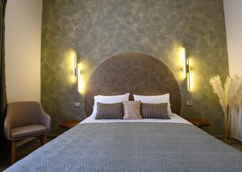 Vivis Hub City Luxury Apartments