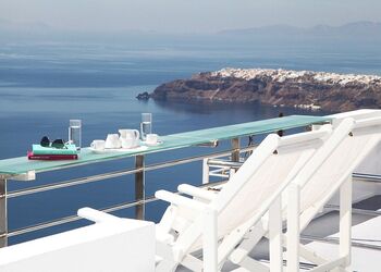 Whitedeck Santorini