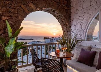 Yalos Hotel Sunset View