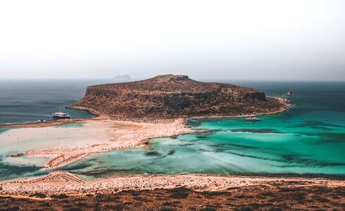 The magical blend of blues you’re presented with as you approach Balos from above