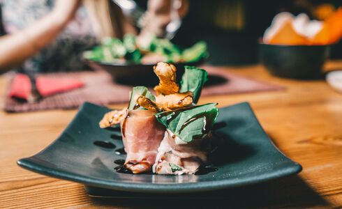 As the capital of Greece, Athens offers an equally wide range of fine dining options