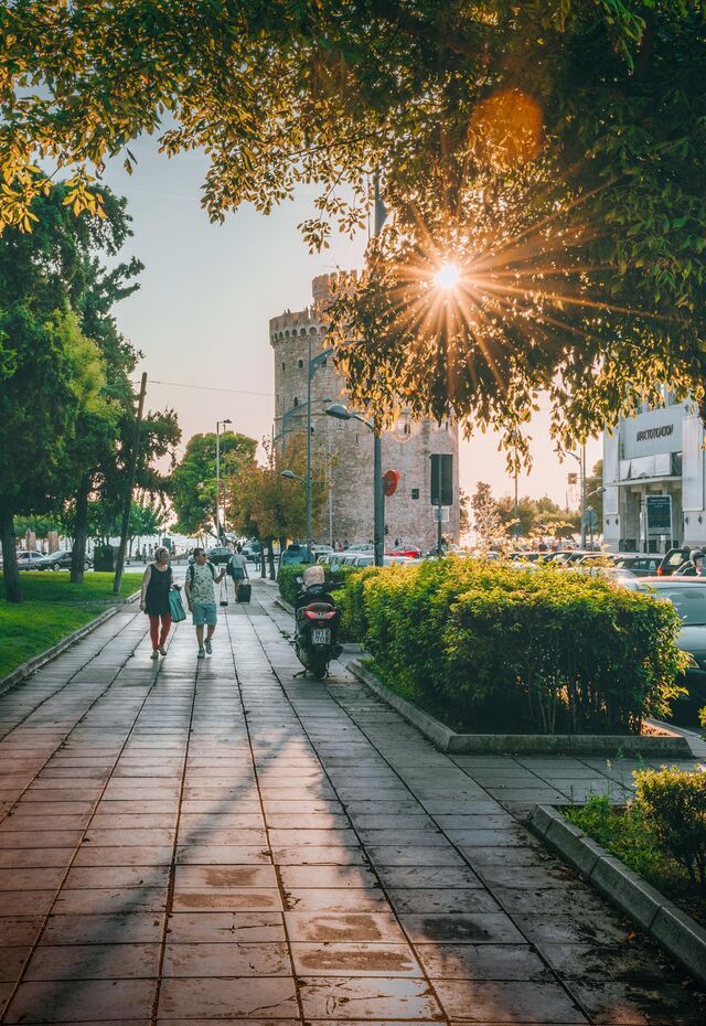 Morning walk to the White Tower of Thessaloniki
