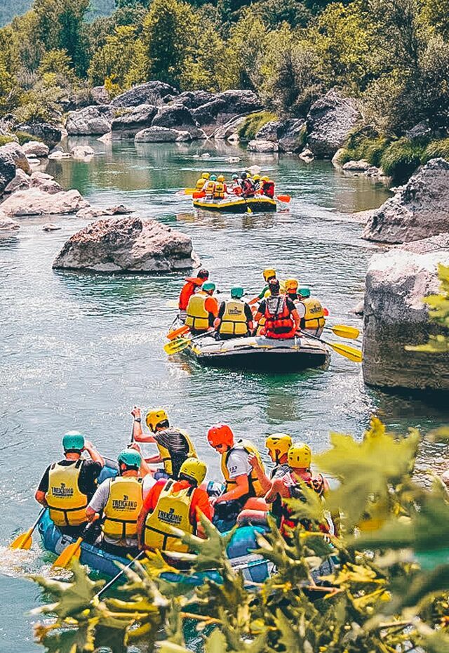 Rafting is maybe the best way to enjoy the Meteora landscape