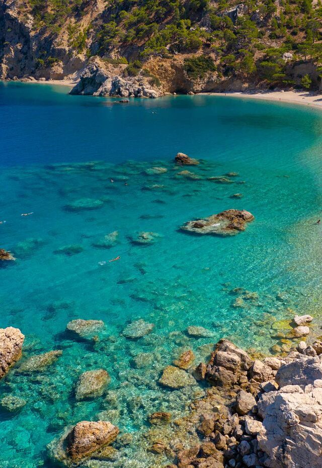 Vista della spiaggia di Apella a Karpathos