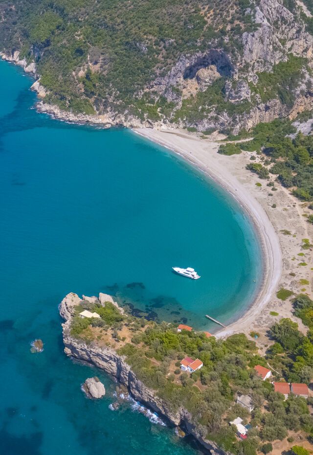 You hike for 3km to reach Samos’ Megalo Seitani beach