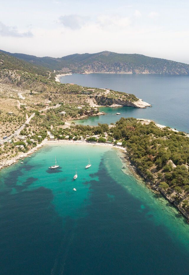 Thassos’ Aliki beach offers visitors beaches on both sides of the bay