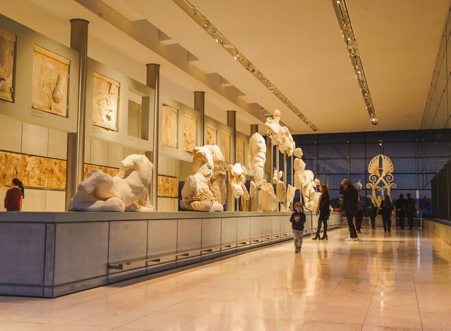 Discover the wonder of the acropolis museum
