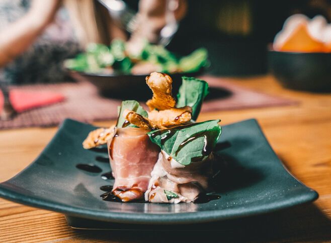 As the capital of Greece, Athens offers an equally wide range of fine dining options