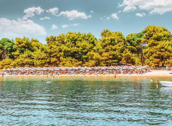 Koukounaries has been winning over the hearts of visitors to Skiathos for decades