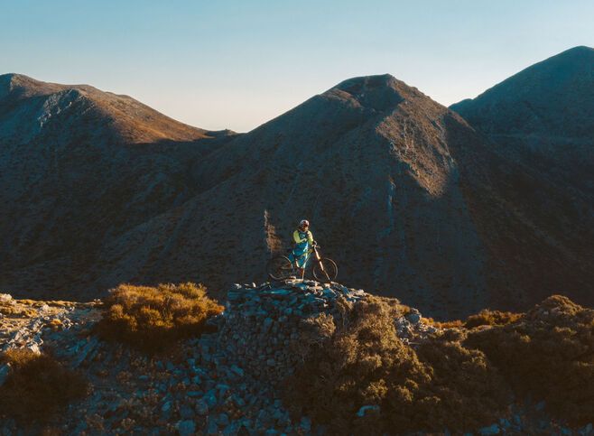 Mountain bike in Lefka Ori