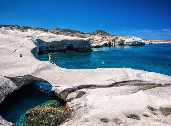 The pin-up of Milos’ beaches, Sarakiniko