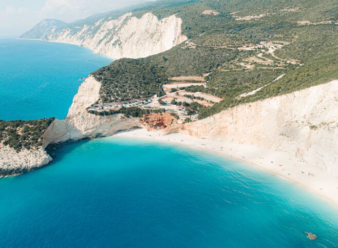 Porto Katsiki combines a dramatic cliff-side setting with a bird’s eye view of the beach and sea