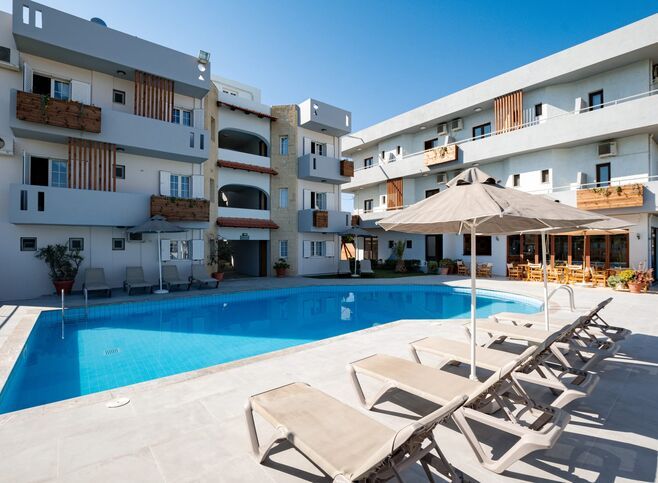 DIMITRAHOT-photo-0