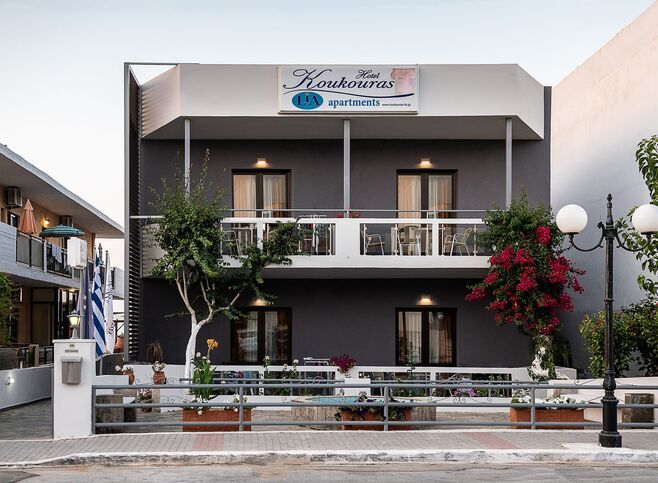 KOUKOURAS-photo-0