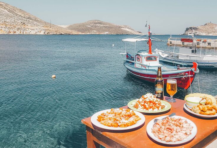 The seaside settlement of Panormos has plenty of idylic fish tavernas
