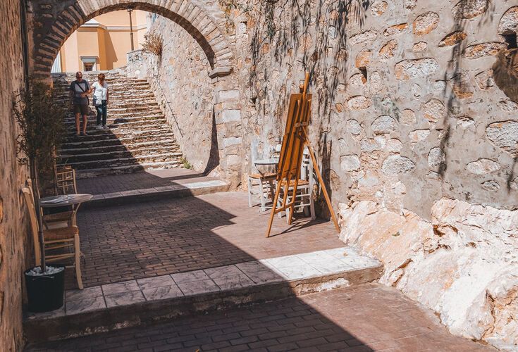 Agios Nikolaos of the Rich, the entrance to Vaporia district