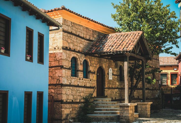 An impressively decorated synagogue in Veria