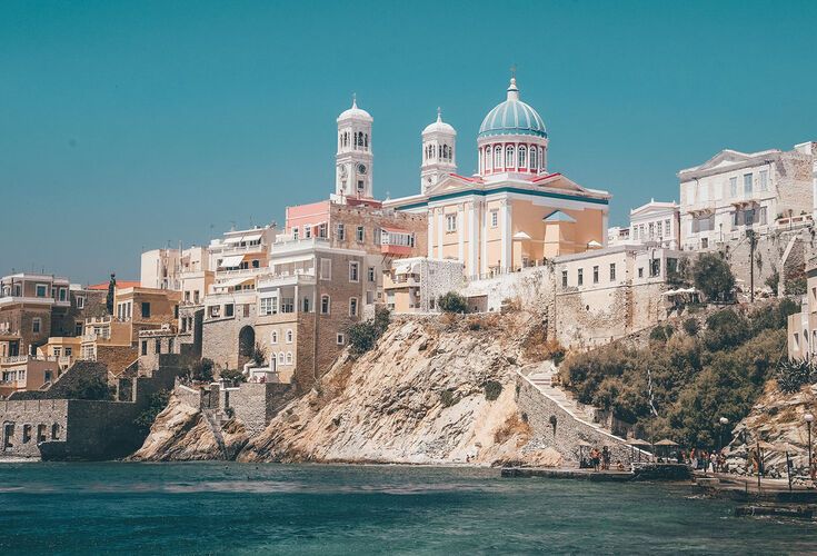 Heading northeast, you reach Ermoupouli’s magnificent main church, known locally as Agios Nikolaos of the Rich