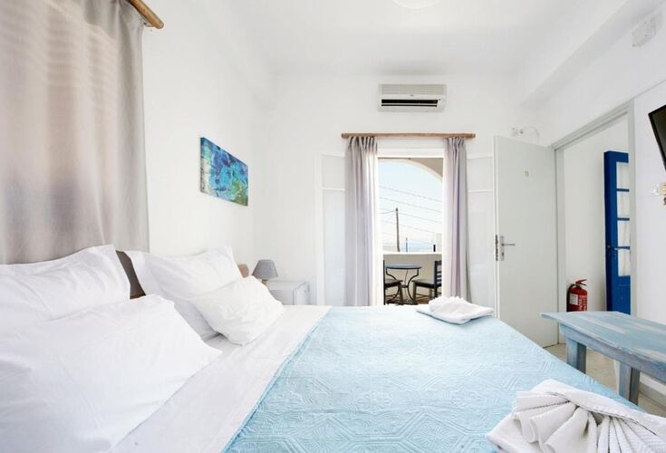LONDHPAROS-photo-0