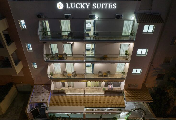 LUCKYSUIT-photo-0