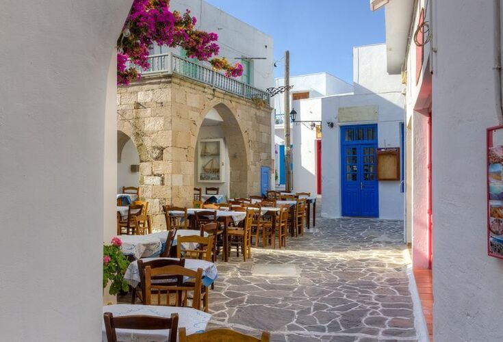 Plaka and the Castle