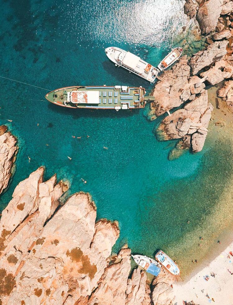 Depending on which boat excursion you take from Karpathos, your day trip to Saria will involve soaking up the feeling of freedom on the beach and swimming in wonderfully clear water
