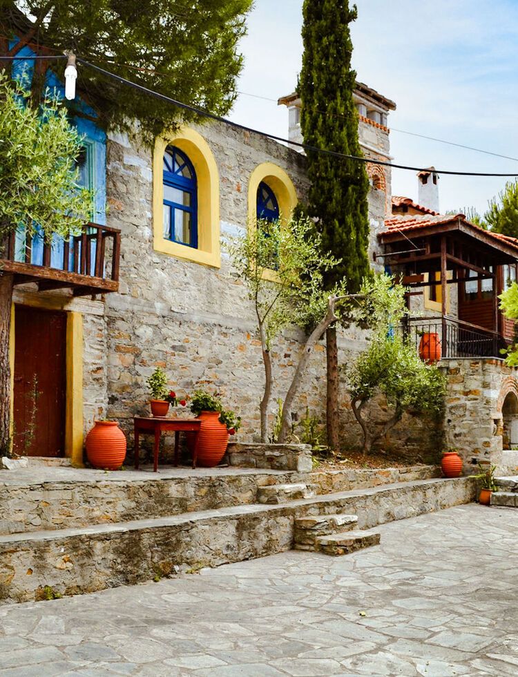 Explore the Asia minor refugee past of Kavala