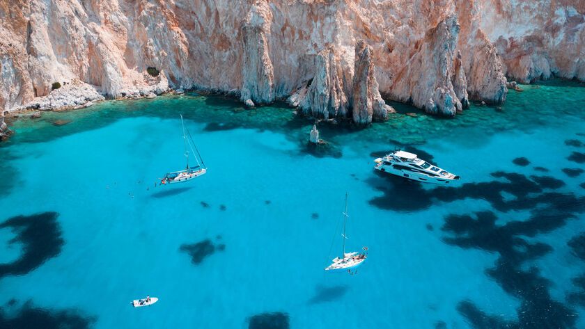 Polino Adası’nın doğal güzelliğine bir tekne turu