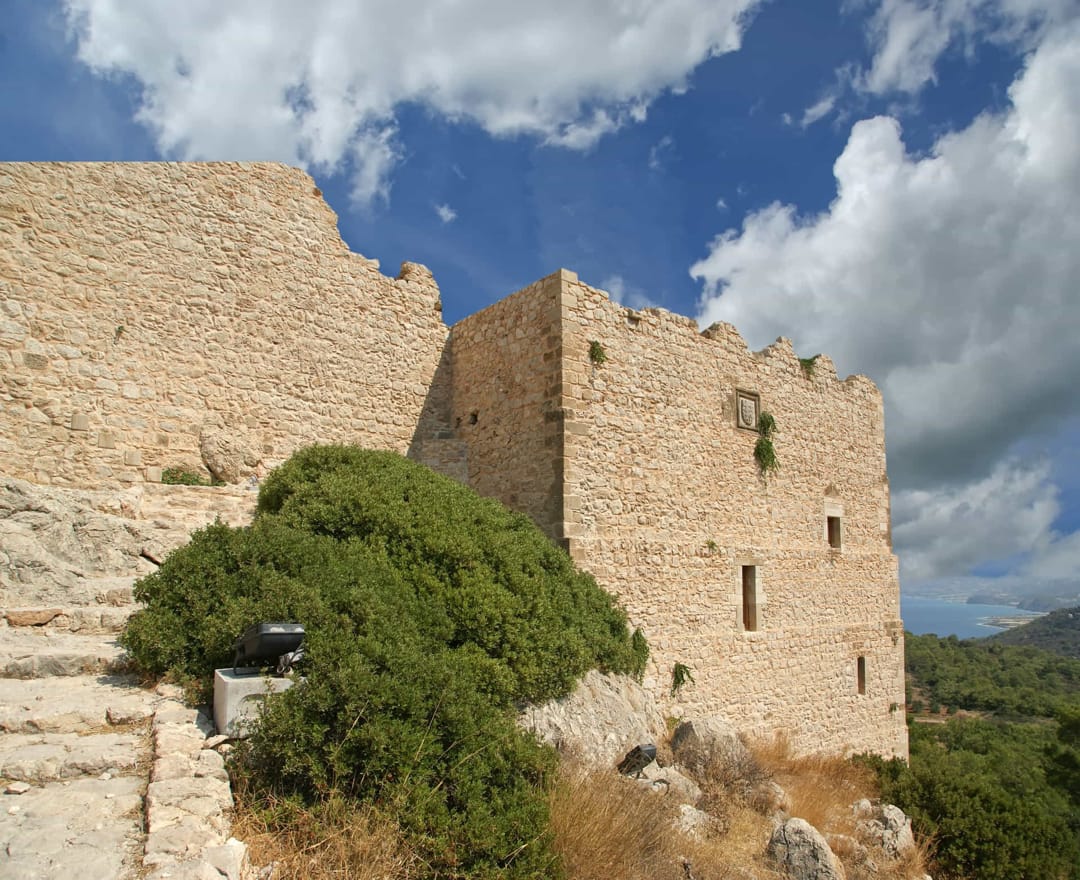guidedislandtourwithwinetastingexperience-main-image