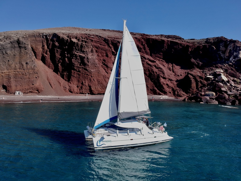 Santorini: Semi Private Catamaran Day Cruise with Food & Drinks
