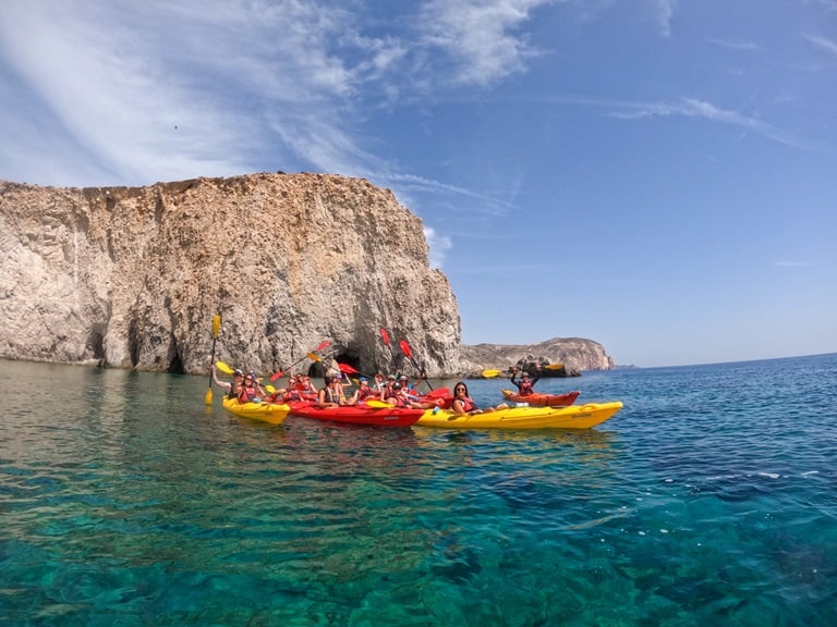 kayakingtourtothesecretsofmilos-main-image