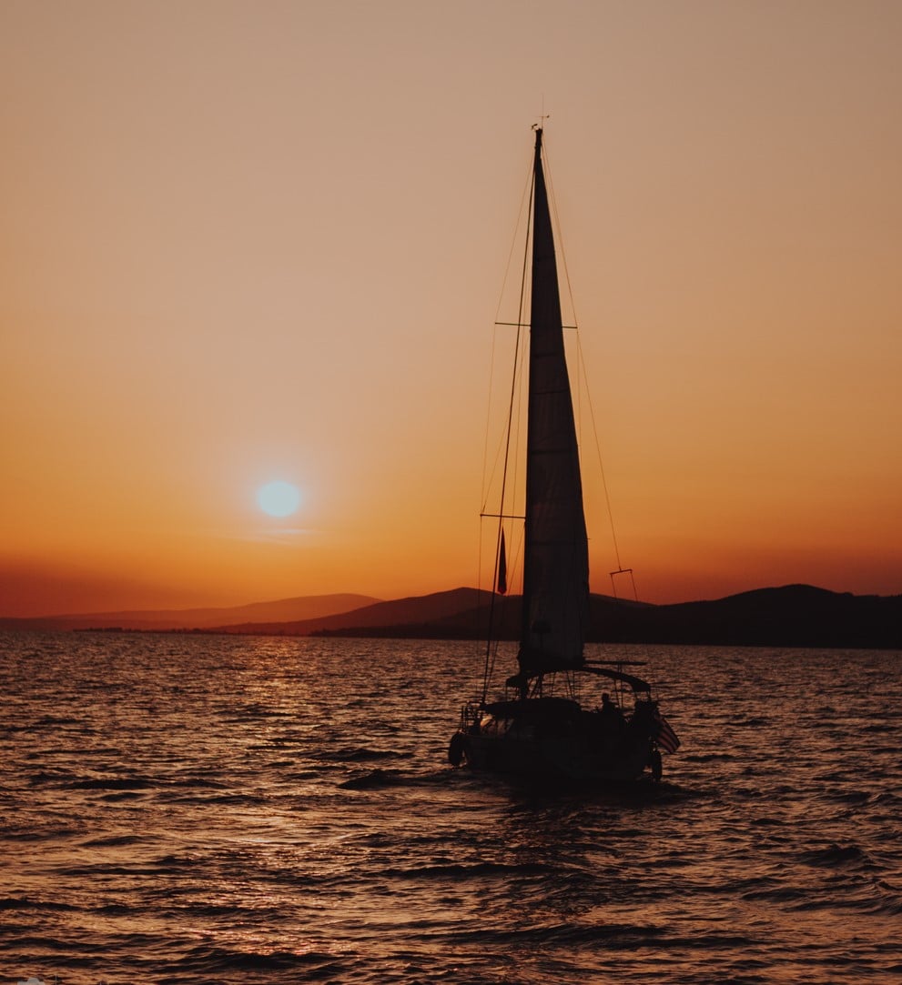 sunsetsailingcruiseprivateyacht-main-image