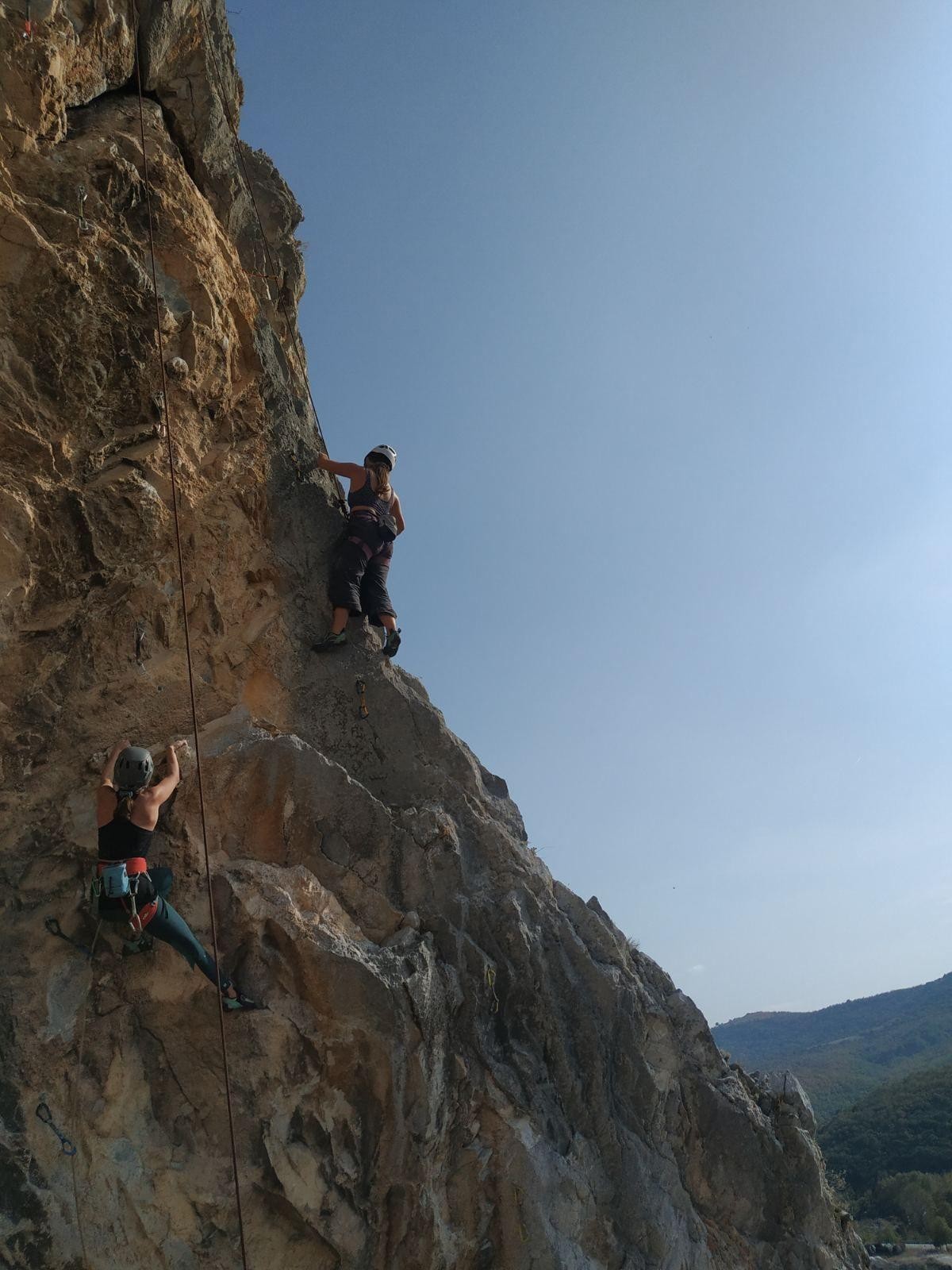 climbing-with-a-view-of-the-aliakmonas-dam-logo